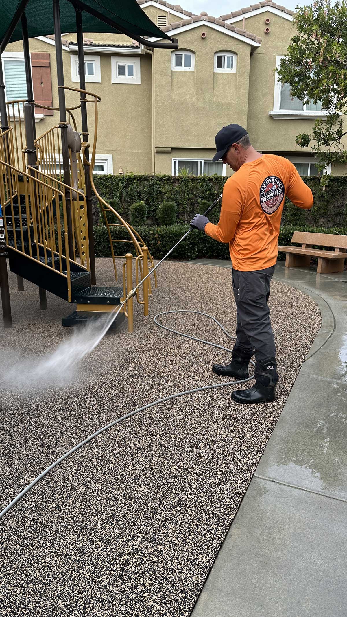 Pressure washing concrete - dramatic before and after cleaning